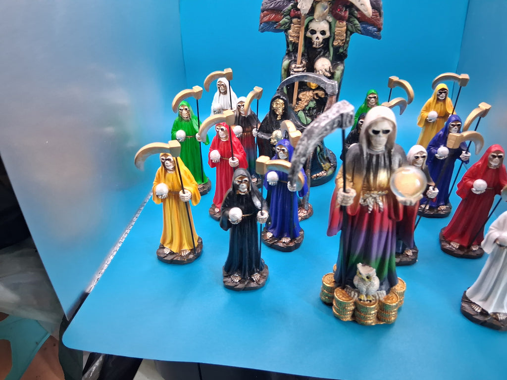 Niña blanca Niña roja and 7 colors Santa muerte 7in statues